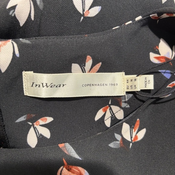 INWEAR Sz 16 Windy Petals Wide Leg Jumpsuit Floral Ruffle Sleeves NEW WITH TAGS - Picture 13 of 16